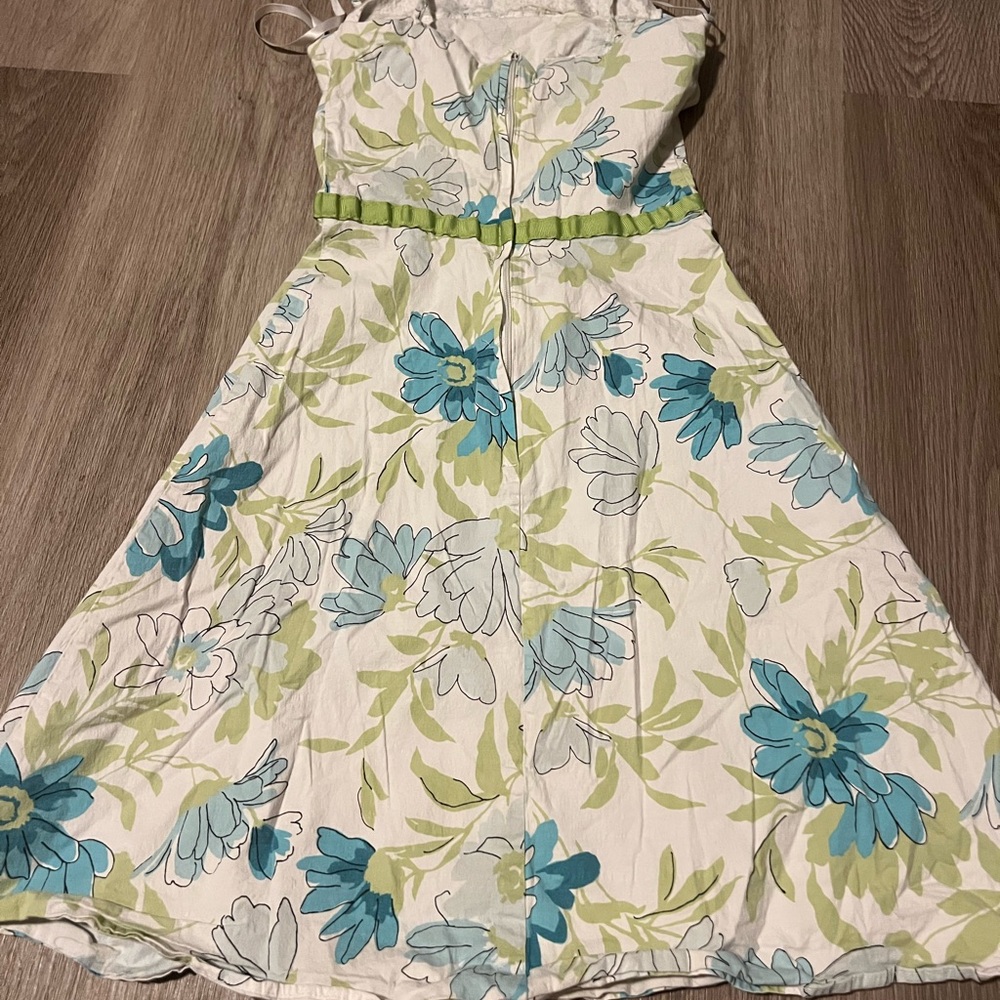 Floral Sundress with Green Accents Size 5 - Picture 3 of 3